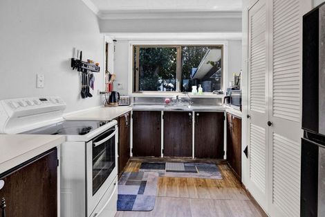 Photo of property in 70 Camberwell Road, Hawera, 4610