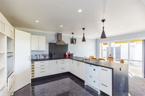 Photo of property in 17 Edward Street, Pahiatua, 4910