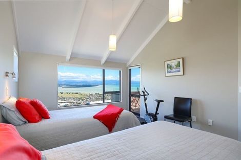 Photo of property in 350 Princes Drive, Britannia Heights, Nelson, 7010