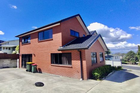 Photo of property in 3a Crystal Avenue, Glendene, Auckland, 0602