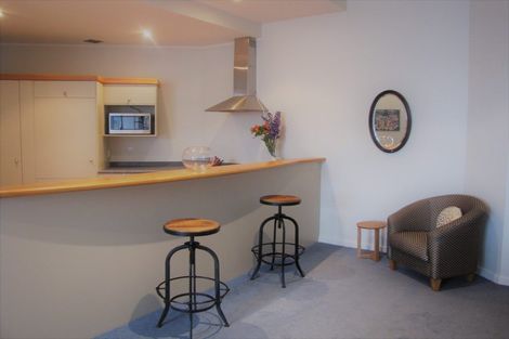 Photo of property in 8/37 Majoribanks Street, Mount Victoria, Wellington, 6011