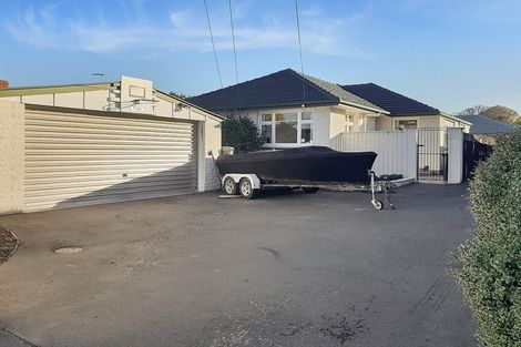 Photo of property in 43 Hounslow Street, Ilam, Christchurch, 8041