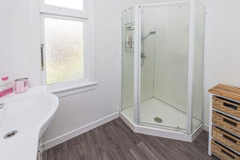 Photo of property in 2 Moore Avenue, Tawhero, Whanganui, 4501