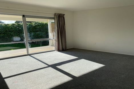 Photo of property in 18 Simcox Street, Otaki Beach, Otaki, 5512