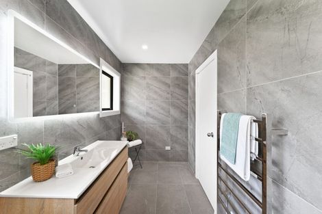 Photo of property in 57 Masons Road, East Tamaki Heights, Auckland, 2016