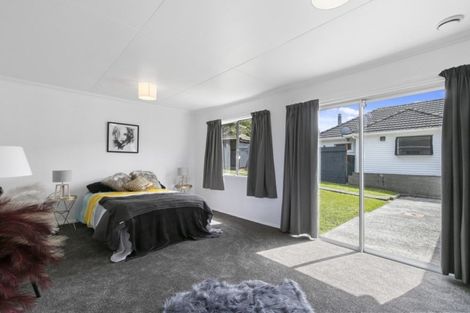 Photo of property in 195 Wellington Road, Wainuiomata, Lower Hutt, 5014