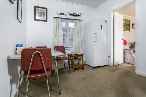 Photo of property in 21 Philson Terrace, Browns Bay, Auckland, 0630