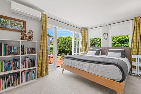 Photo of property in 39 Tiromoana Road, Raumati South, Paraparaumu, 5032