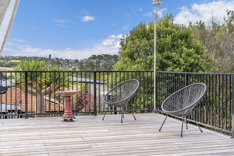 Photo of property in 27 Roy Maloney Drive, Henderson, Auckland, 0612