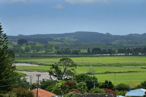 Photo of property in 35 St James Avenue, Helensville, 0800