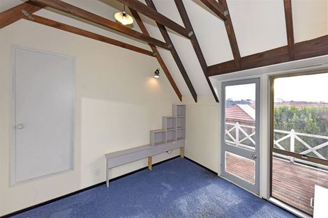 Photo of property in 265 Avonhead Road, Avonhead, Christchurch, 8042