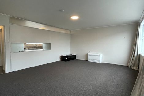 Photo of property in 10/55 Apu Crescent, Lyall Bay, Wellington, 6022