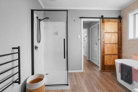 Photo of property in 66 Hall Road, Peacocke, Hamilton, 3282