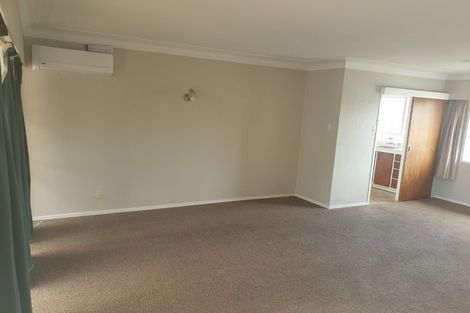 Photo of property in 3/62 Moana Avenue, One Tree Hill, Auckland, 1061