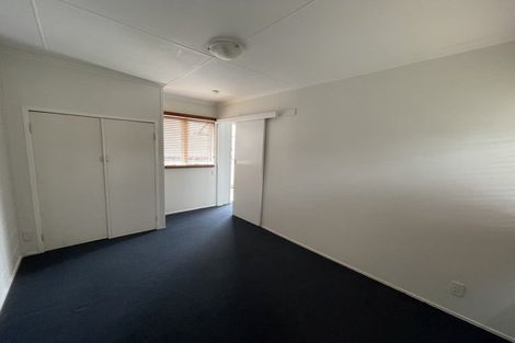 Photo of property in 18 River Road, Te Atatu Peninsula, Auckland, 0610