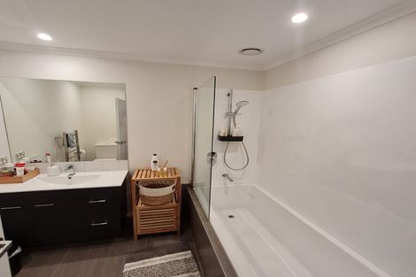 Photo of property in 97 Schoolside Road, Kumeu, 0810