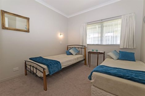 Photo of property in 65d View Road, Henderson, Auckland, 0612