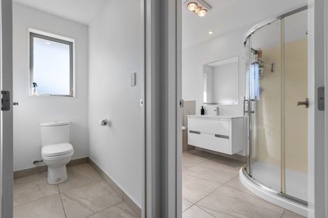 Photo of property in 46 Ballintoy Park Drive, Welcome Bay, Tauranga, 3175