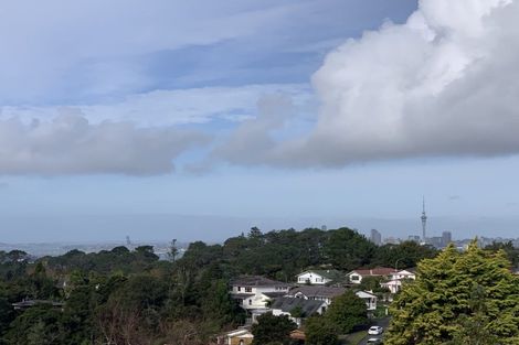 Photo of property in 11 Murano Place, Chatswood, Auckland, 0626