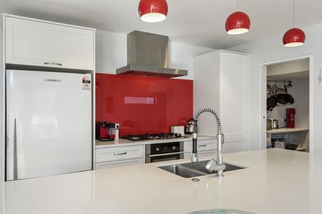 Photo of property in 68 Hebron Road, Waiake, Auckland, 0630