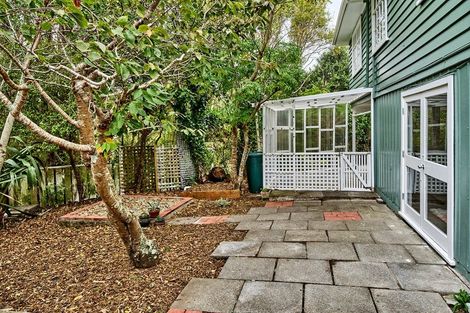 Photo of property in 14 Taupo Crescent, Plimmerton, Porirua, 5026