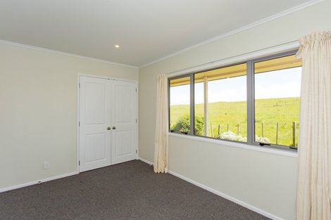 Photo of property in 34 Okiwa Terrace, Waiinu Beach, Whanganui, 4588
