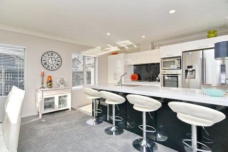 Photo of property in 5 Amoka Crescent, Parklands, Christchurch, 8083