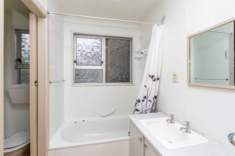 Photo of property in 23b Port View Crescent, Moturoa, New Plymouth, 4310