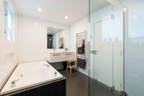 Photo of property in 2 Allen Road, Mount Wellington, Auckland, 1060