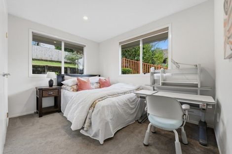 Photo of property in 7a Sailfish Drive, West Harbour, Auckland, 0618
