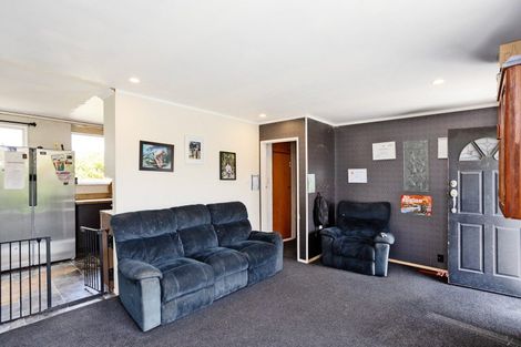Photo of property in 122 Cunningham Crescent, Grasmere, Invercargill, 9810