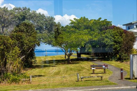 Photo of property in 1412 Whangaparaoa Road, Army Bay, Whangaparaoa, 0930