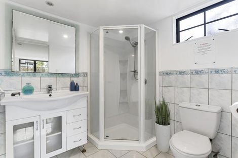 Photo of property in 120 Gossamer Drive, Pakuranga Heights, Auckland, 2010