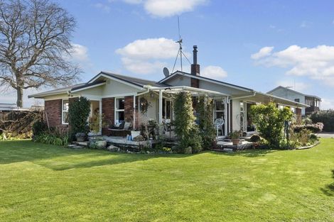 Photo of property in 16 Kingsley Street, St Andrews, Hamilton, 3200