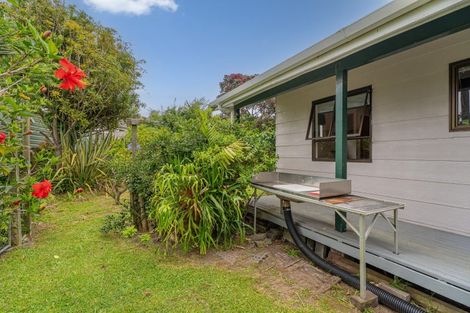 Photo of property in 8 Parkland Place, Whitianga, 3510