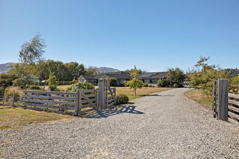 Photo of property in 20 Church Road, Luggate, Cromwell, 9383