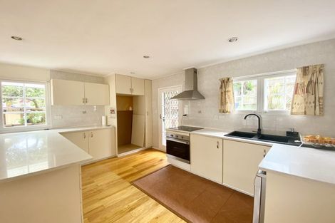 Photo of property in 60 Makora Road, Massey, Auckland, 0614