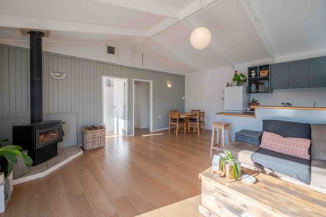 Photo of property in 22 Bayview Crescent, Duvauchelle, 7581