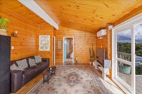 Photo of property in 15 Rabbit Way, Whitianga, 3510