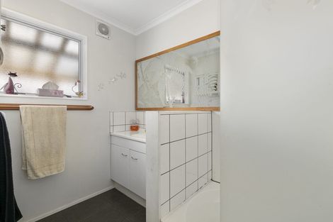 Photo of property in 55 Gemstone Drive, Birchville, Upper Hutt, 5018