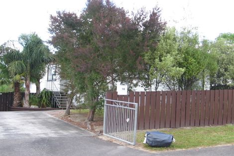 Photo of property in 10 Landsdale Place, Massey, Auckland, 0614