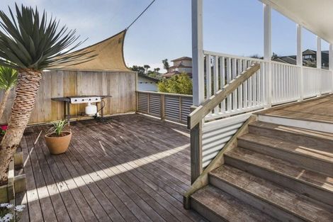 Photo of property in 1/103 Bradbury Road, Botany Downs, Auckland, 2010