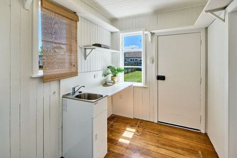 Photo of property in 125 Oxford Terrace, Epuni, Lower Hutt, 5011