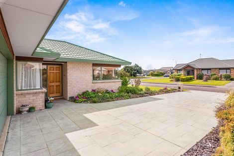 Photo of property in 2 Kaye's Place, Paraparaumu Beach, Paraparaumu, 5032