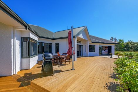 Photo of property in 79 Polson Hill Drive, Aokautere, Palmerston North, 4471