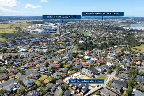 Photo of property in 7/90 Picasso Drive, West Harbour, Auckland, 0618