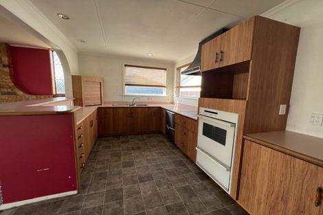 Photo of property in 13 High Street, Bulls, 4818