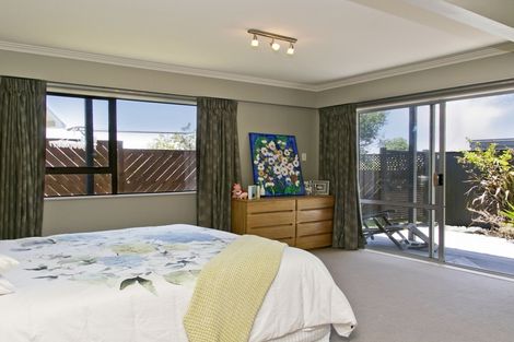 Photo of property in 8 Aubrey Crescent, Rainbow Point, Taupo, 3330
