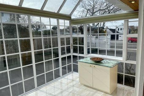 Photo of property in 55 Straven Road, Riccarton, Christchurch, 8011