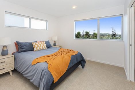 Photo of property in 17 Kakapo Lane, Redwood, Christchurch, 8051